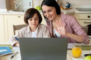 Boosting Parent-Child Communication with Online Counseling