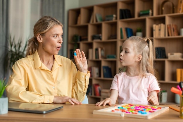 Top Speech Therapy Techniques for Parents to Use at Home